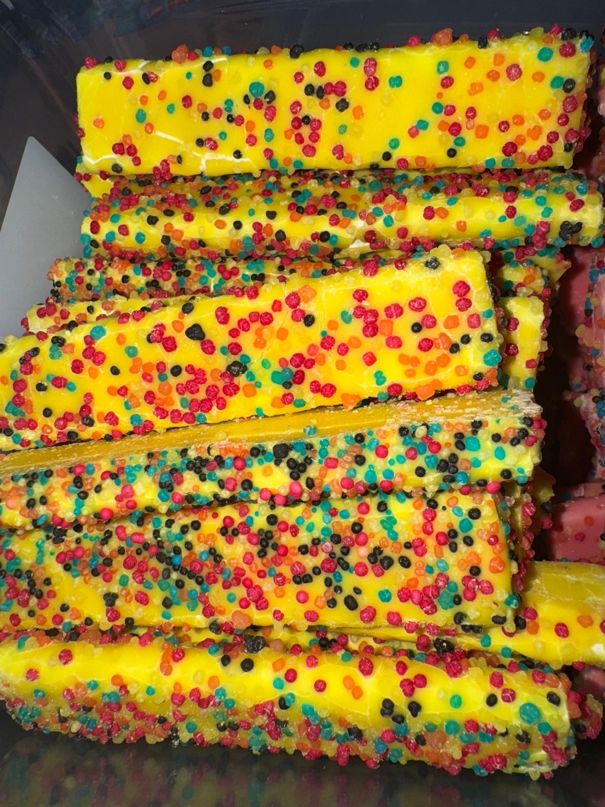 Maxi Crujitos Erdbeere(Pink) und Vanille(gelbe)(Einheit)