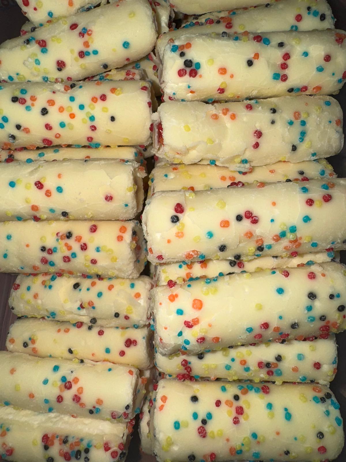 Schoko Wollken gefüllt mit Erdbeere Geschmack (Einheit)